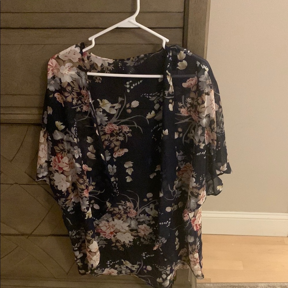 Floral Kimono Sleeve Top